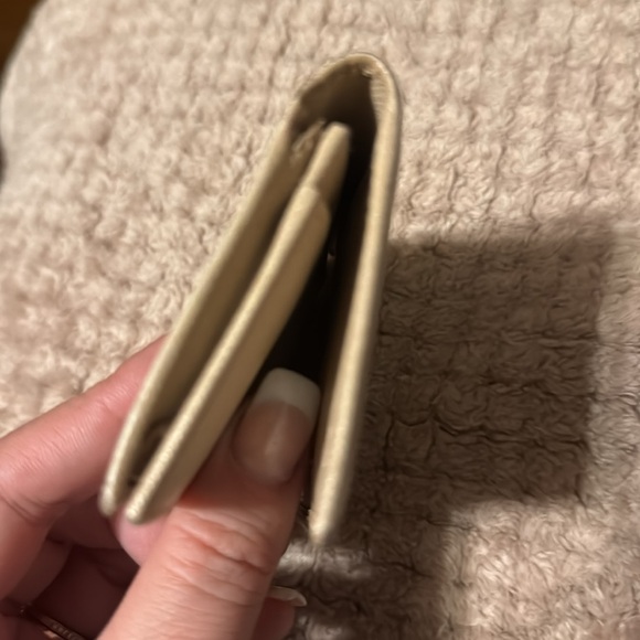 beautiful PRADA cardholder beige - Picture 4 of 5